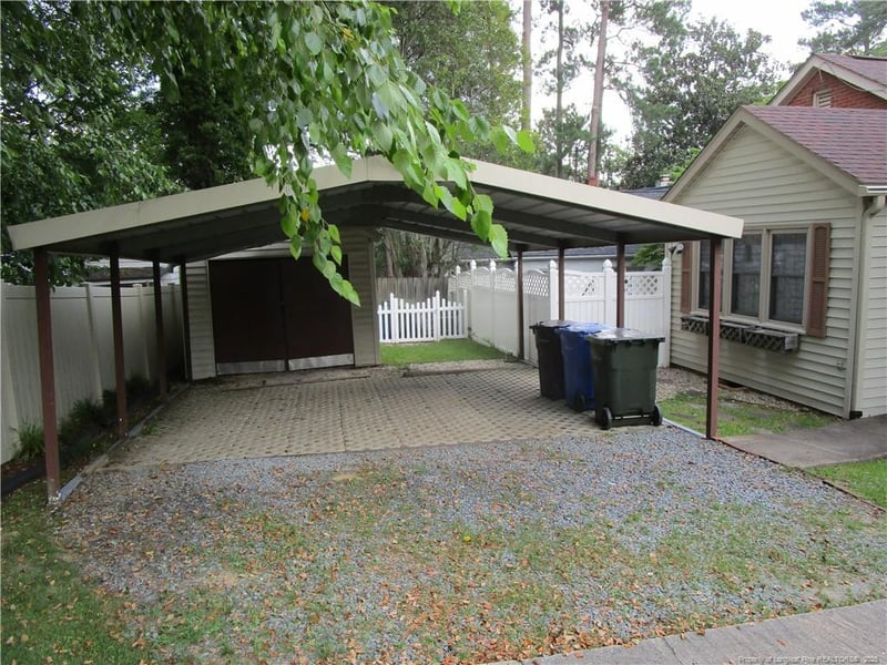432 Rollingwood Cir, Fayetteville, NC 28305
