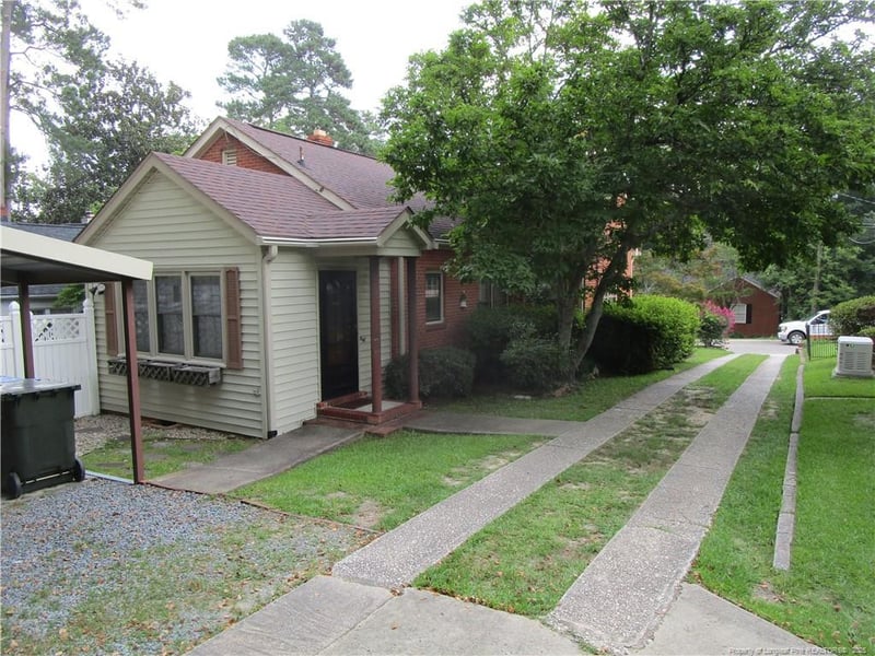 432 Rollingwood Cir, Fayetteville, NC 28305