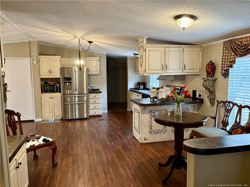 4320 Frontier Ave, Fayetteville, NC 28312