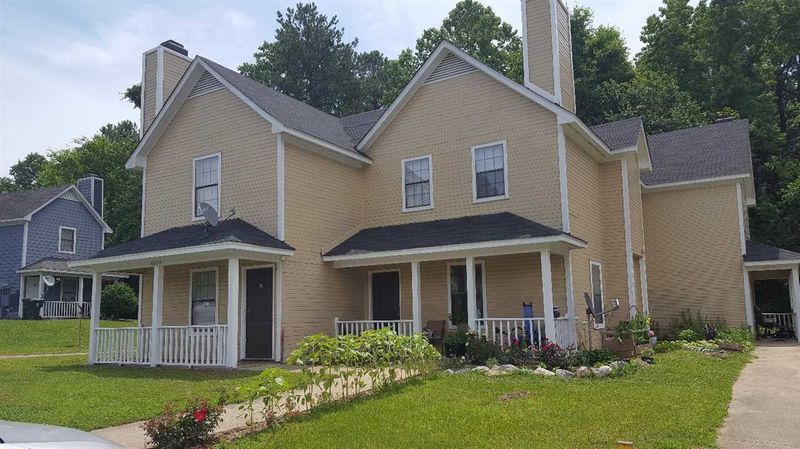 4320 Presley Ct, Raleigh, NC 27604
