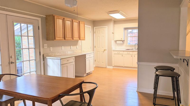 4321 Kilcullen Dr, Raleigh, NC 27604