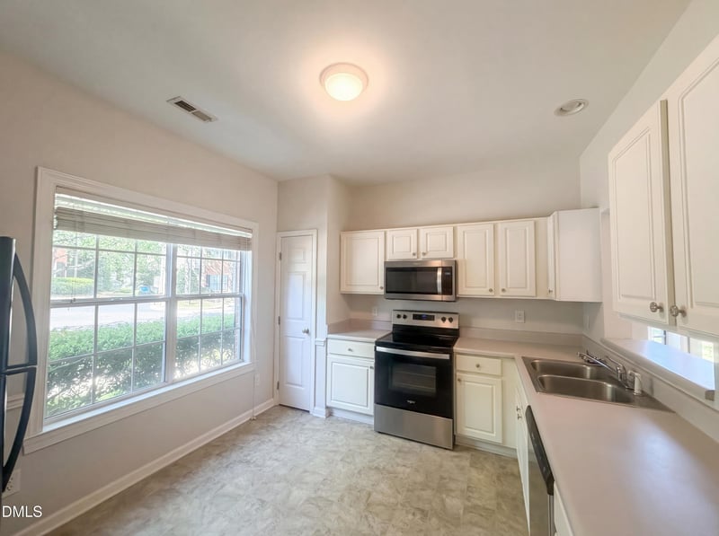 4321 Pine Springs Ct, Raleigh, NC 27613