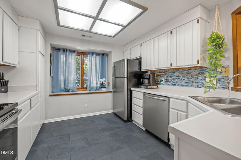 4321 Sunscape Ln, Raleigh, NC 27613