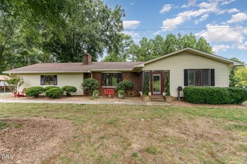 4322 Russell Rd, Graham, NC 27253