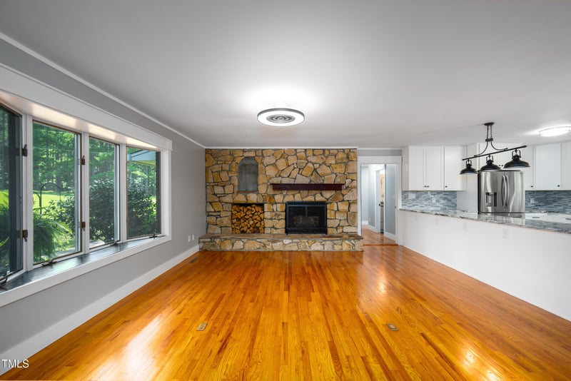 4322 Russell Rd, Graham, NC 27253