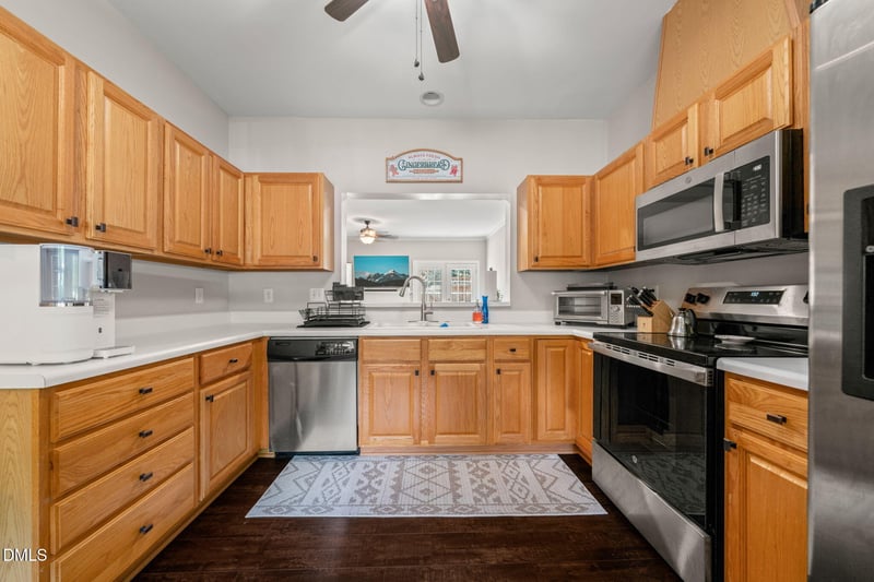 4323 Pine Springs Ct, Raleigh, NC 27613
