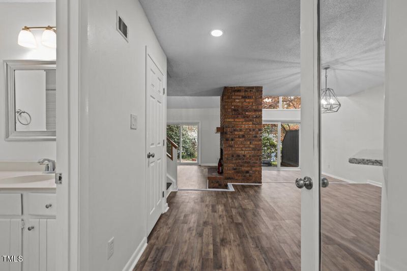 4323 Southwind Dr, Raleigh, NC 27613