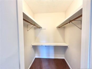 4324 Falls Dr, Hope Mills, NC 28348