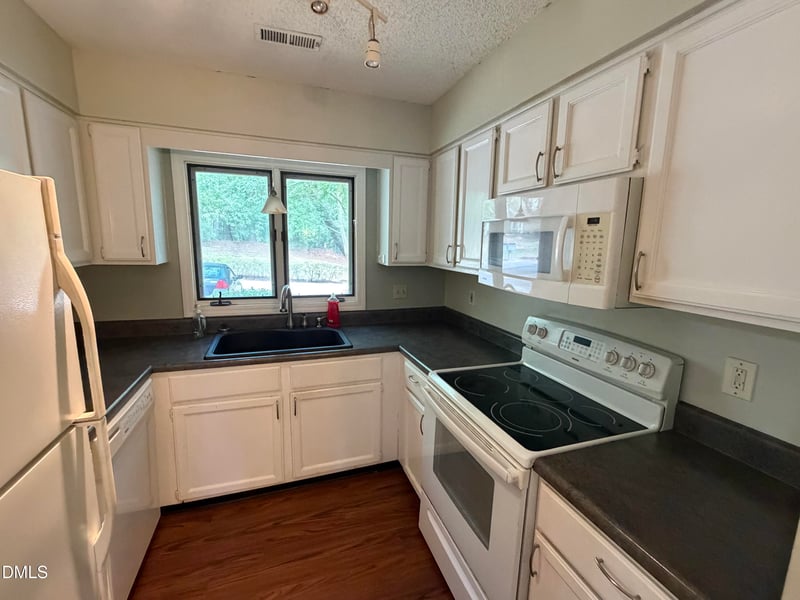 4324 Pin Oak Dr, Durham, NC 27707