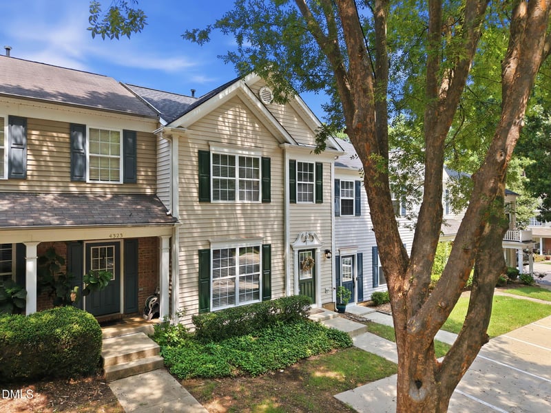 4325 Vienna Crest Dr, Raleigh, NC 27613