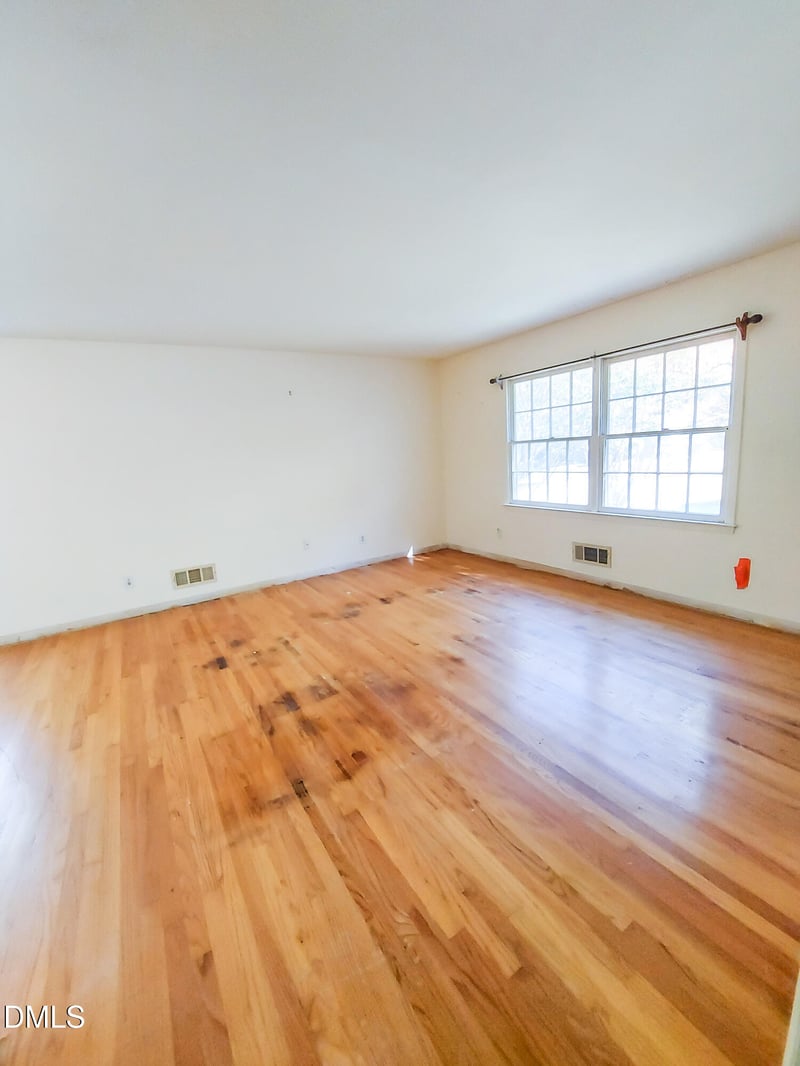 4325 Woodlawn Dr, Raleigh, NC 27616