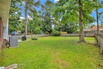 4327 Falls Dr, Hope Mills, NC 28348