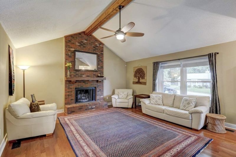 4328 Craddock Rd, Raleigh, NC 27613