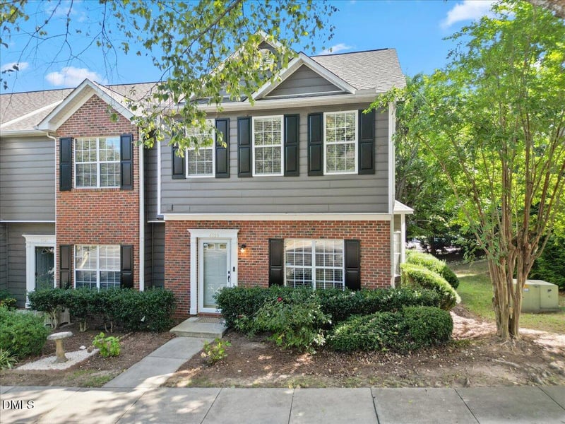 4329 Pine Springs Ct, Raleigh, NC 27613