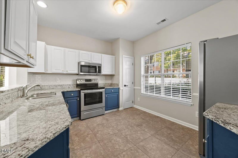 4329 Pine Springs Ct, Raleigh, NC 27613