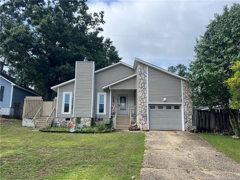 433 Andover Rd, Fayetteville, NC 28311