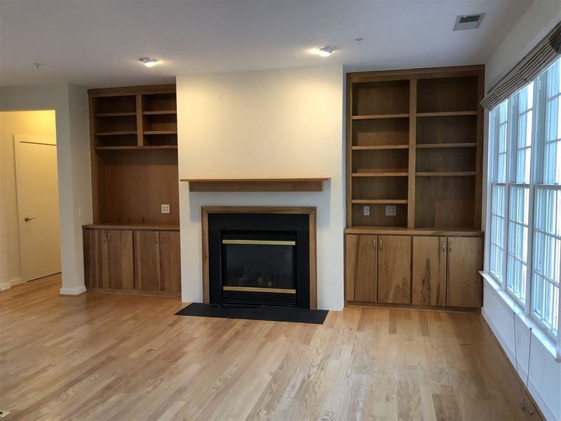 433 W Barbee Chapel Rd #433, Chapel Hill, NC 27517