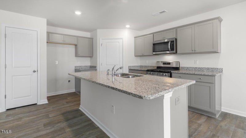 433 Citron St, Sanford, NC 27332