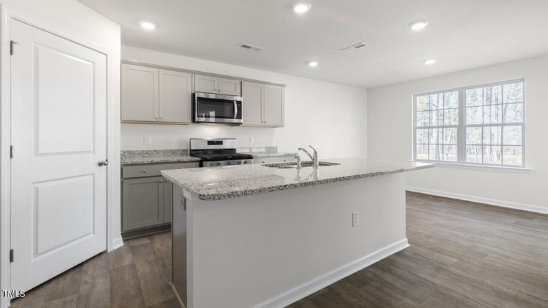 433 Citron St, Sanford, NC 27332