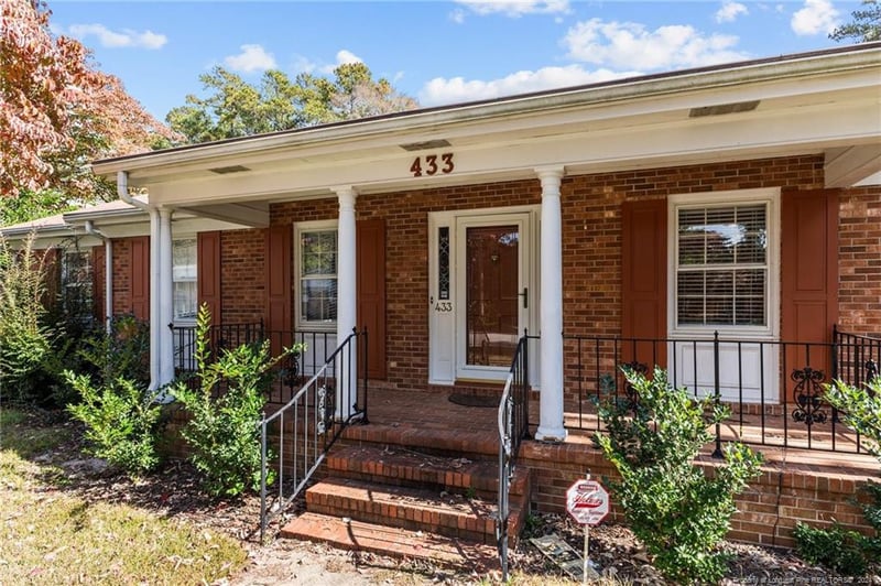 433 Edinburgh Dr, Fayetteville, NC 28303