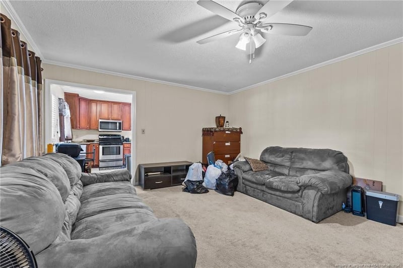 433 Edinburgh Dr, Fayetteville, NC 28303