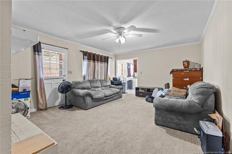 433 Edinburgh Dr, Fayetteville, NC 28303
