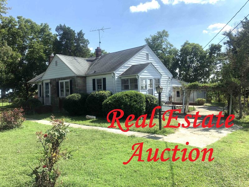 433 Holt Ave, Graham, NC 27253