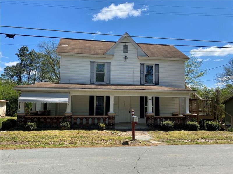433 N Logan St, Burlington, NC 27217