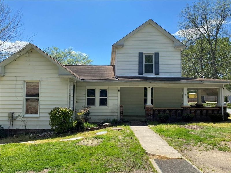 433 N Logan St, Burlington, NC 27217