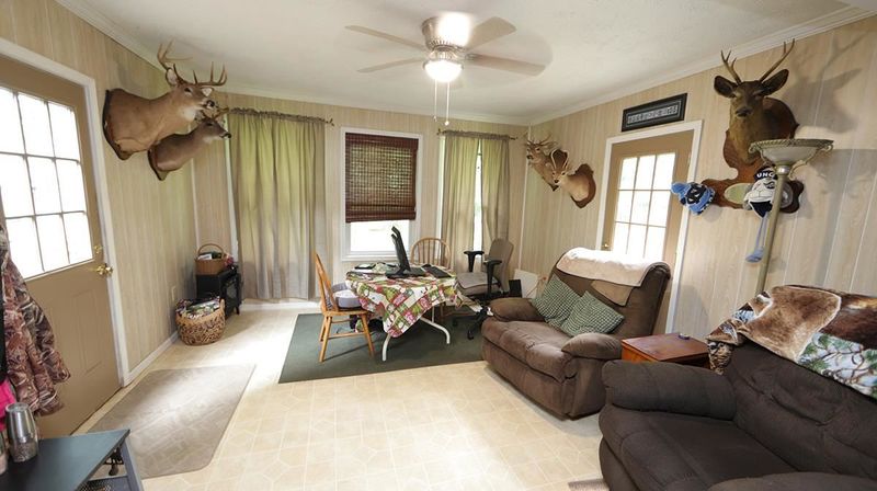 433 Park Ave, Youngsville, NC 27596
