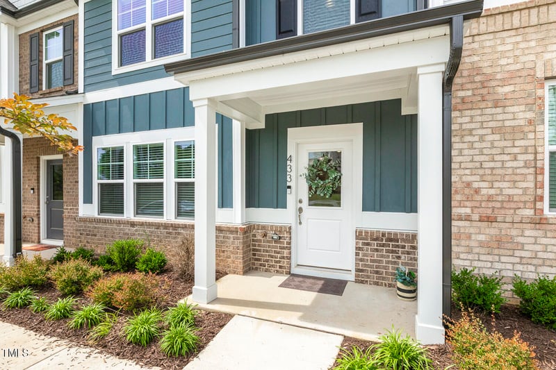 433 Parker Station Ave, Fuquay Varina, NC 27526
