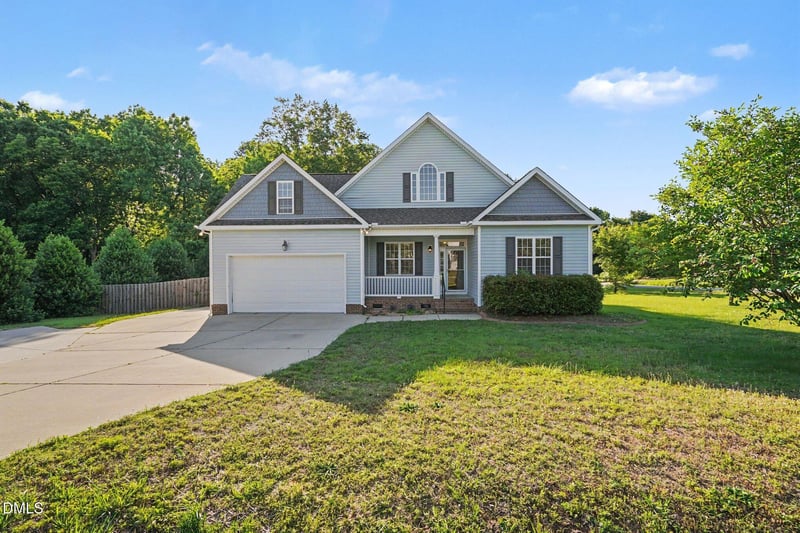 433 Spruce Meadows Ln, Willow Springs, NC 27592