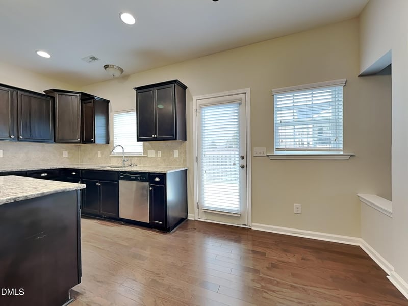433 Summerwind Plantation Dr, Garner, NC 27529