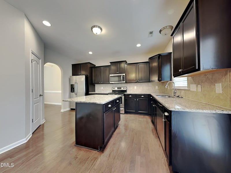 433 Summerwind Plantation Dr, Garner, NC 27529