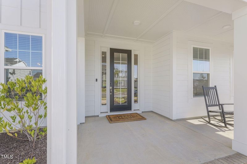 433 Trinity Creek Dr, Holly Springs, NC 27540