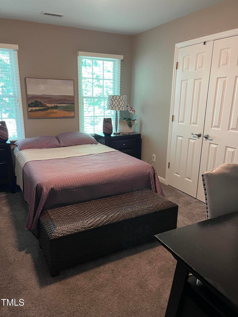 433 Turnberry Dr, Mebane, NC 27302