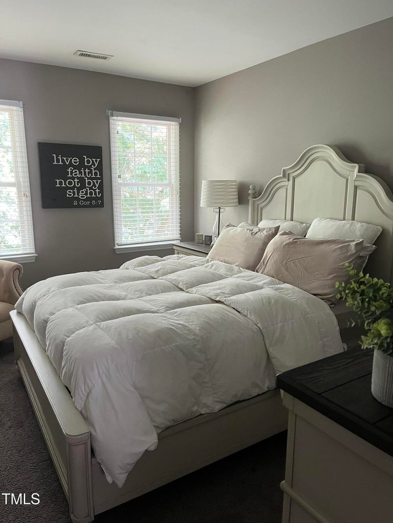 433 Turnberry Dr, Mebane, NC 27302