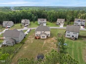 433 Village Bend Dr, Fuquay Varina, NC 27526