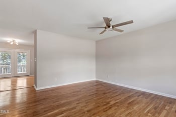 4332 Falls Dr, Hope Mills, NC 28348