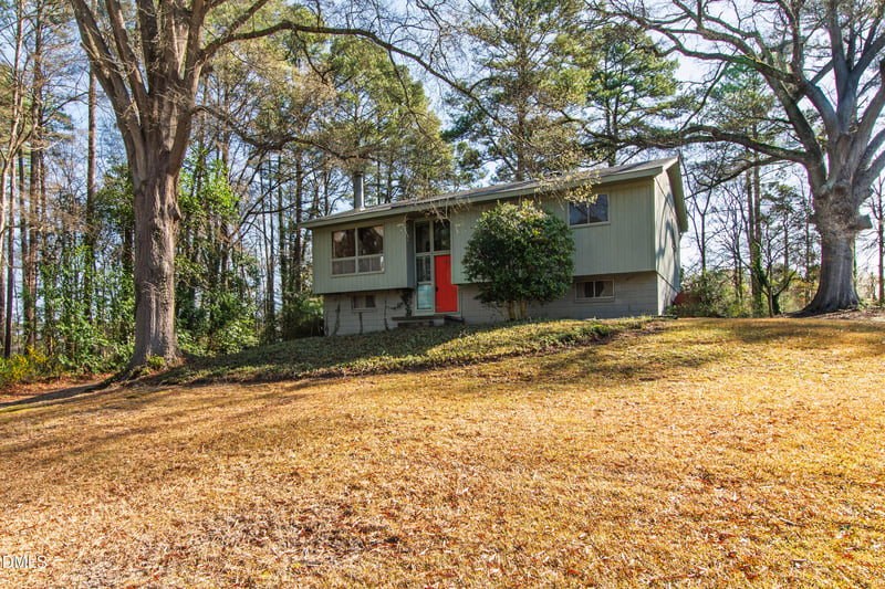 4332 Woodlawn Dr, Raleigh, NC 27616
