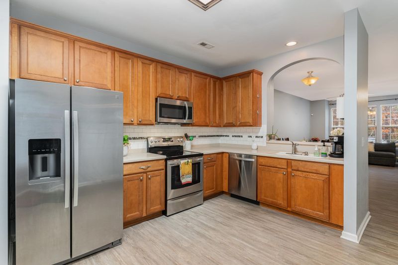 4333 Sugarbend Way, Raleigh, NC 27606