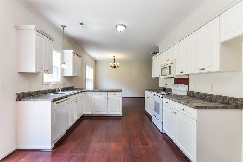 4334 Bay Rum Ln, Raleigh, NC 27610