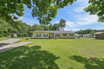 4335 St Mary's Church Rd, Wilson, NC 27893