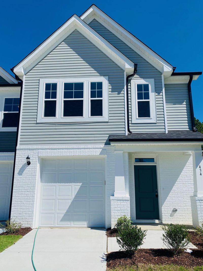 434 Barrington Row Ave, Zebulon, NC 27597