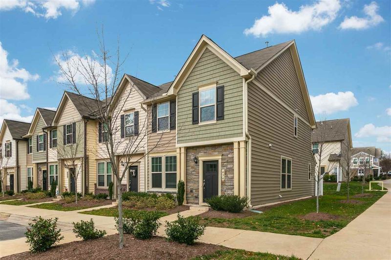 434 Carthage Ct, Durham, NC 27703