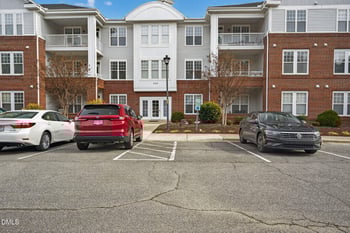 434 Eyam Hall Ln, Apex, NC 27502