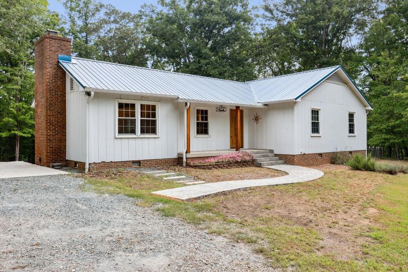 434 Hilltop Rd, Sanford, NC 27330