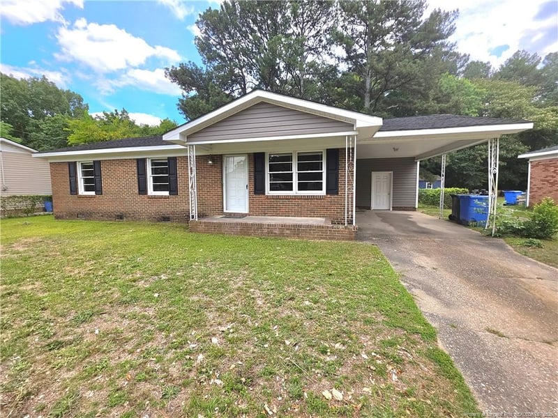 434 Homestead Dr, Fayetteville, NC 28303