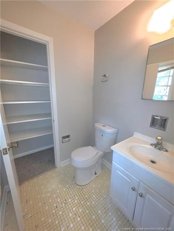 434 Homestead Dr, Fayetteville, NC 28303