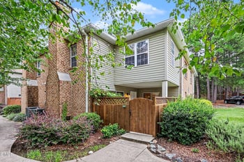 434 Summerwalk Cir, Chapel Hill, NC 27517